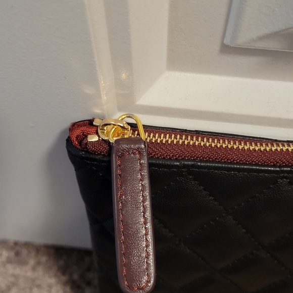 Pouch - Picture 3 of 10